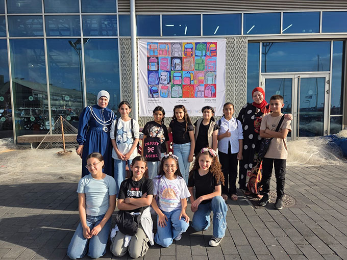 فوز لوحات فنيّة طلابية من مدرسة أجيال في معرض الفنون- يافا